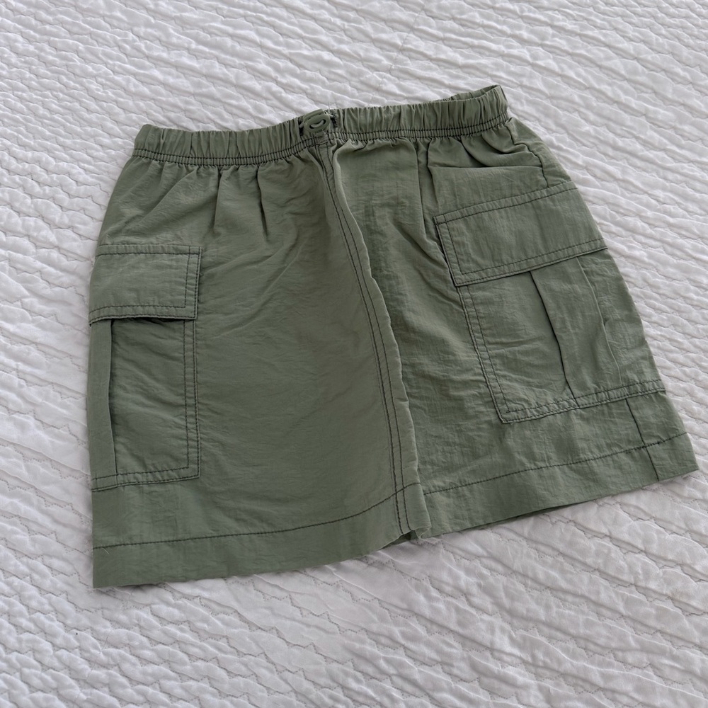 Art Class, Green Parachute Cargo Skirt, Size M/8